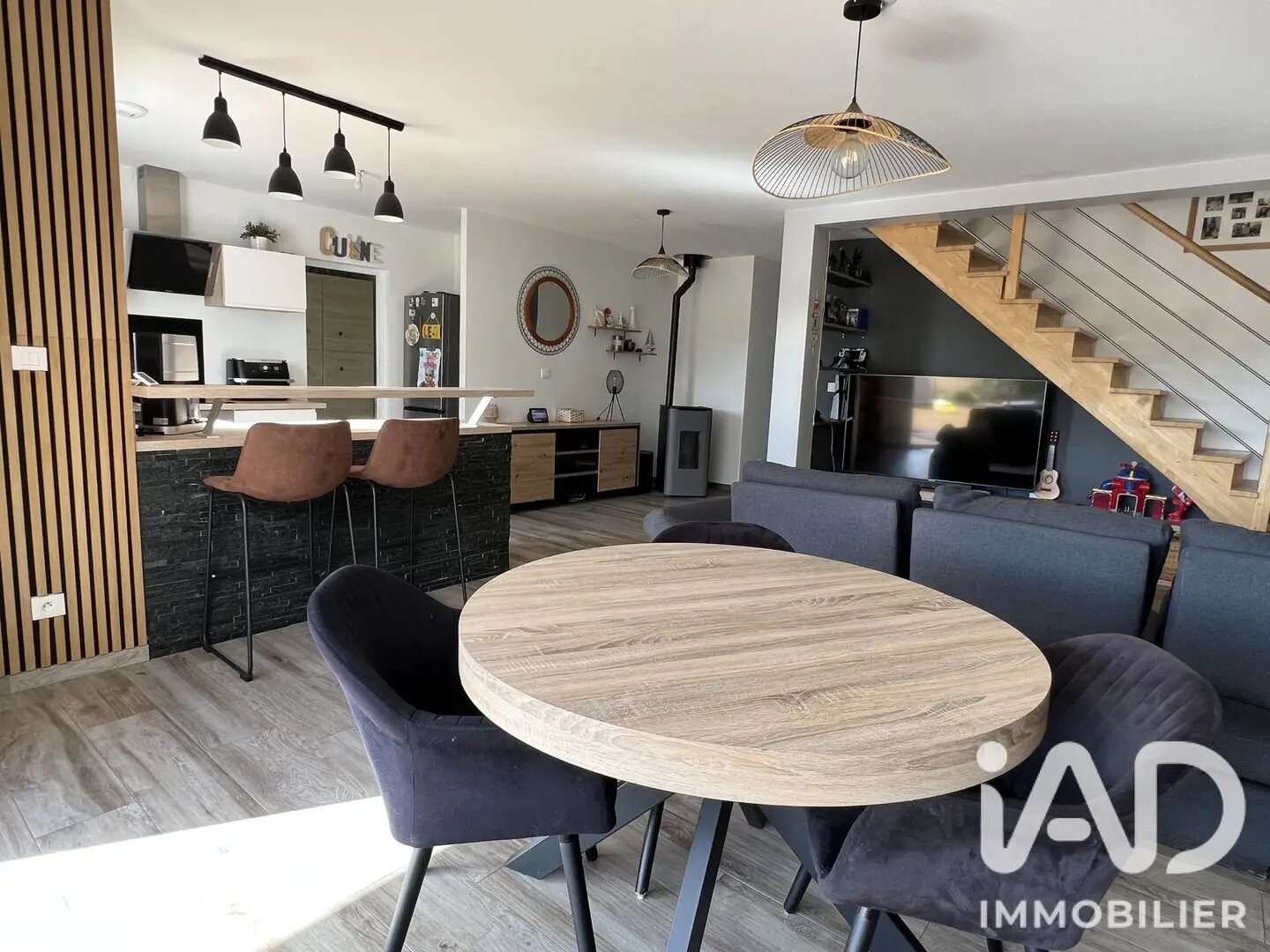 Maison à vendre, 114m², Saint-Léger-les-Vignes