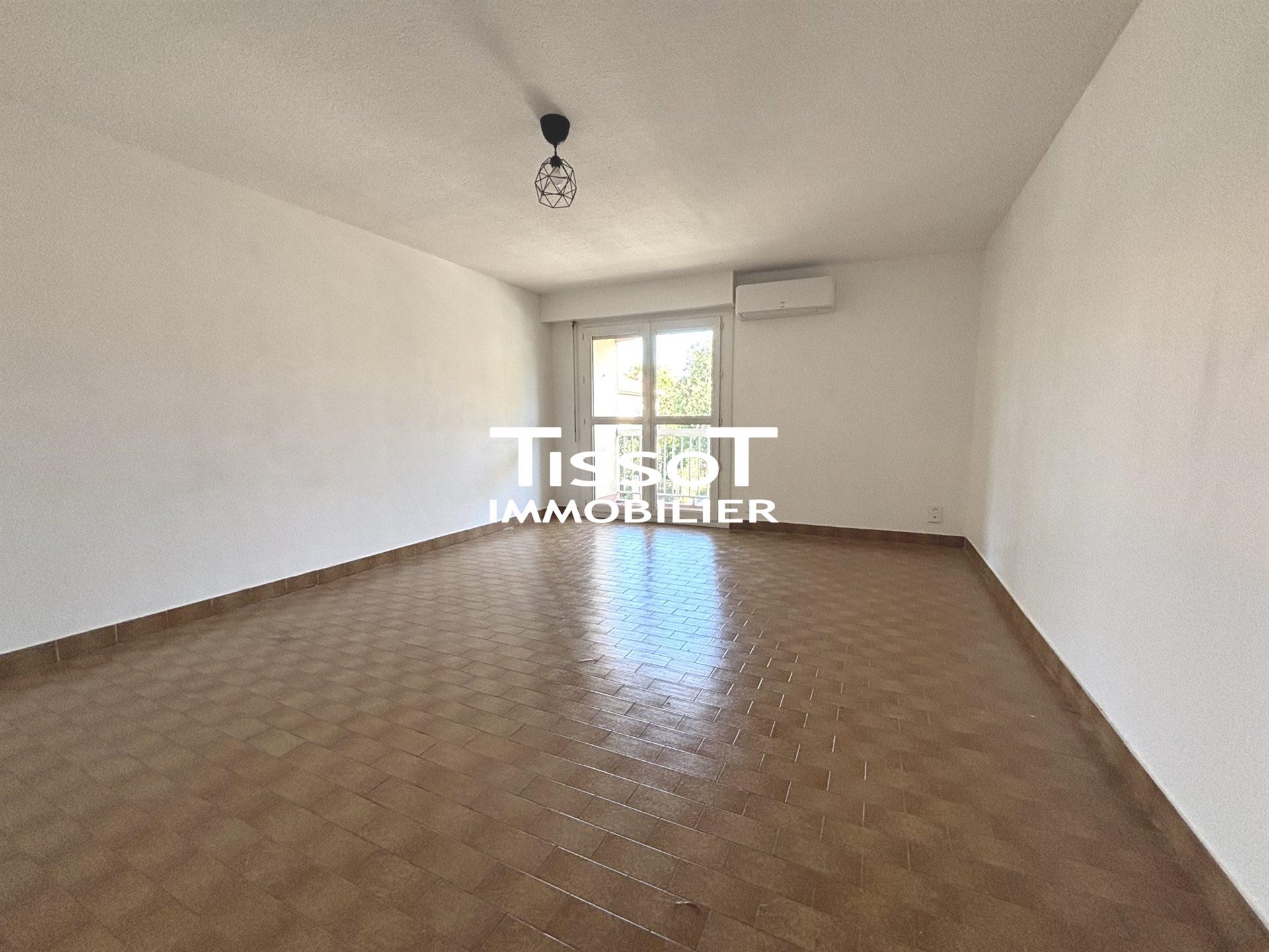 Appartement à louer, 72m², Nîmes