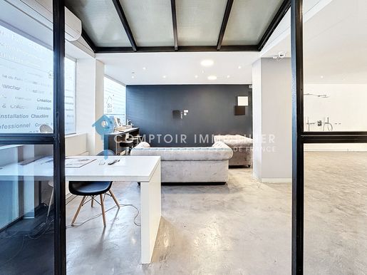 Local commercial 4 pièces 100 m² · à Grenoble · 100 m² · 110 000 €
