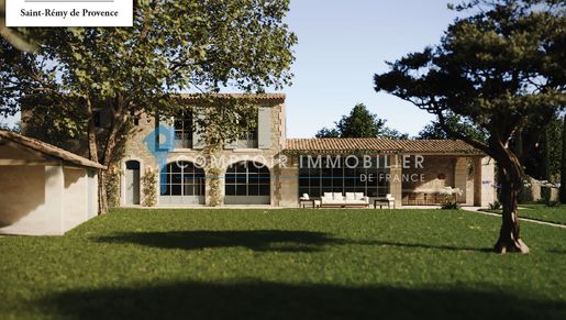 Maison 6 pièces 250 m² · à Saint-Rémy-de-Provence · 250 m² · 990 000 €