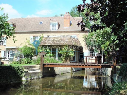 Maison 12 pièces 355 m² · à Anet · 355 m² · 755 000 €