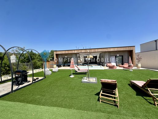Maison 4 pièces 120 m² · à Clarensac · 120 m² · 575 000 €