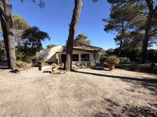 Maison 4 pièces 160 m² · à Boissières · 160 m² · 785 000 €