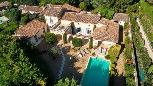 Maison 10 pièces 295 m² · à Saint-Rémy-de-Provence · 295 m² · 1 740 000 €