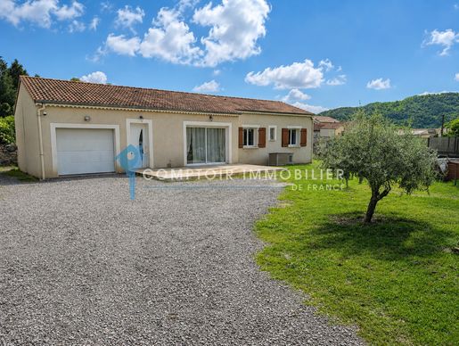 Maison 5 pièces 103 m² · à Lalevade-d'Ardèche · 103 m² · 270 000 €