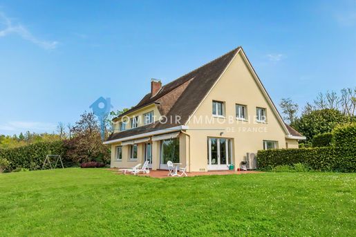 Maison 10 pièces 317 m² · à Beaumont-le-Roger · 317 m² · 499 000 €
