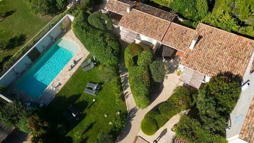 Maison 4 pièces 84 m² · à Saint-Rémy-de-Provence · 84 m² · 790 000 €