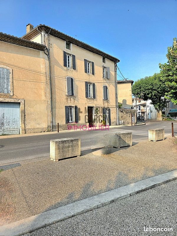 Maison à vendre, 146m², Mazan
