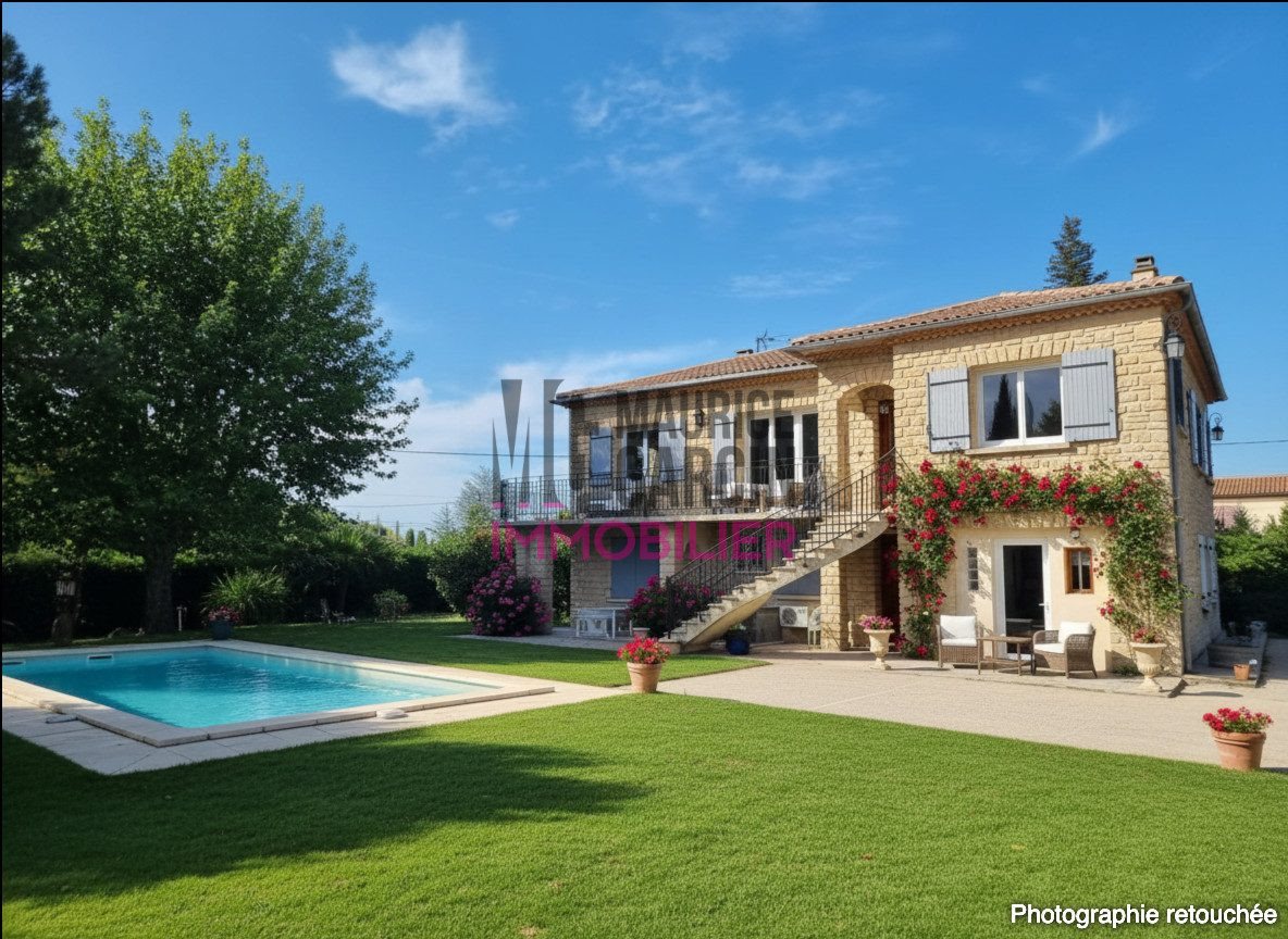 Maison à vendre, 210m², Mazan