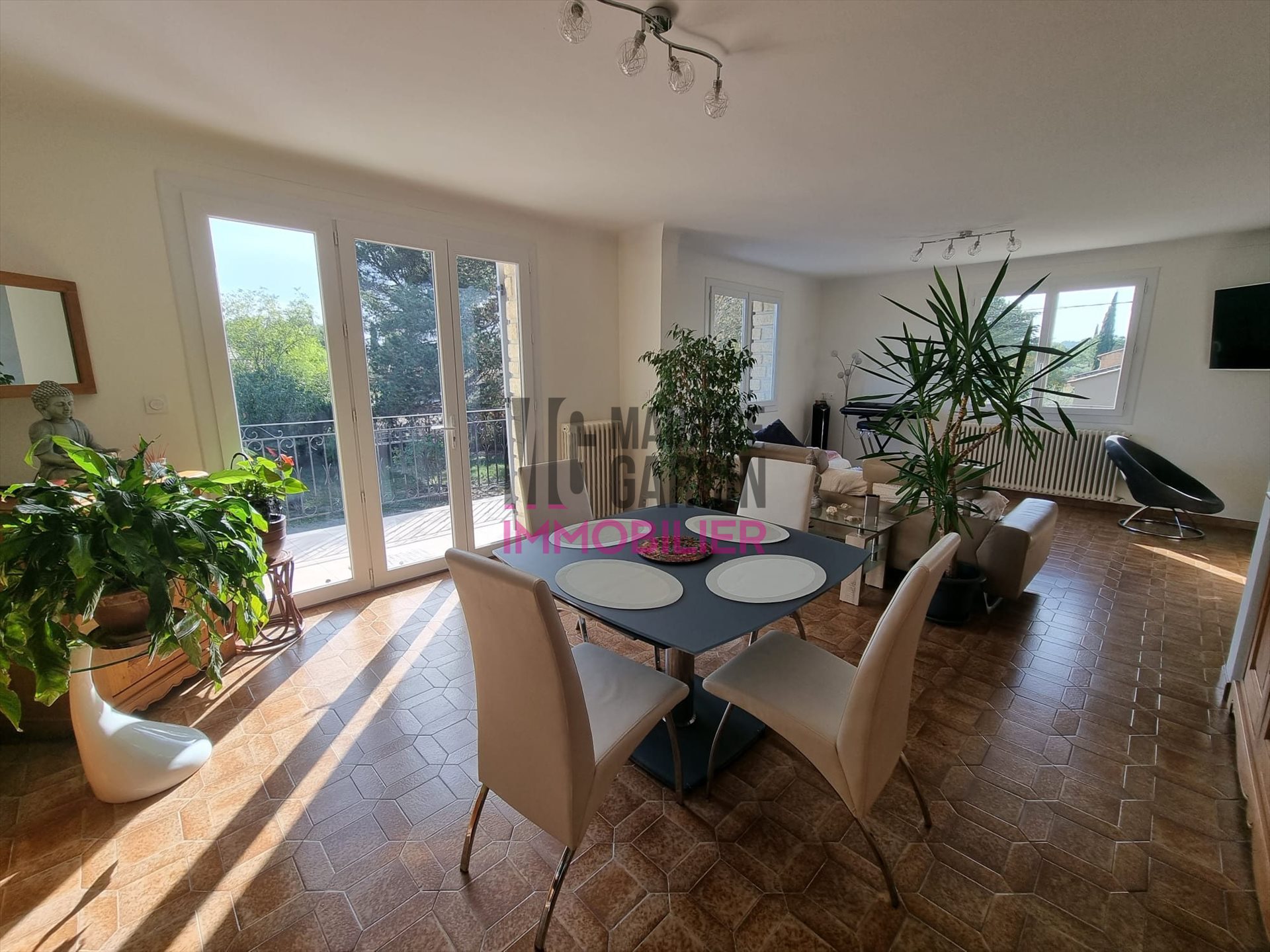 Maison à vendre, 210m², Mazan