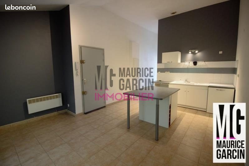 Appartement à louer, 46m², Châteauneuf-de-Gadagne