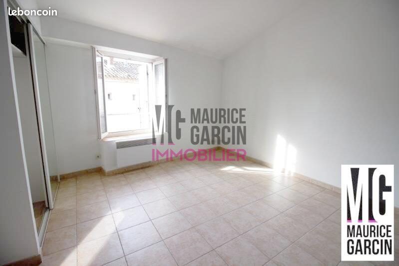 Appartement à louer, 46m², Châteauneuf-de-Gadagne