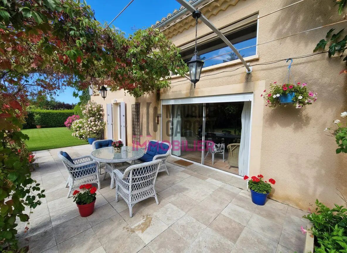 Maison à vendre, 187m², Lagnes