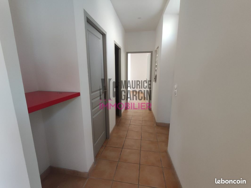 Appartement à louer, 50m², Caderousse