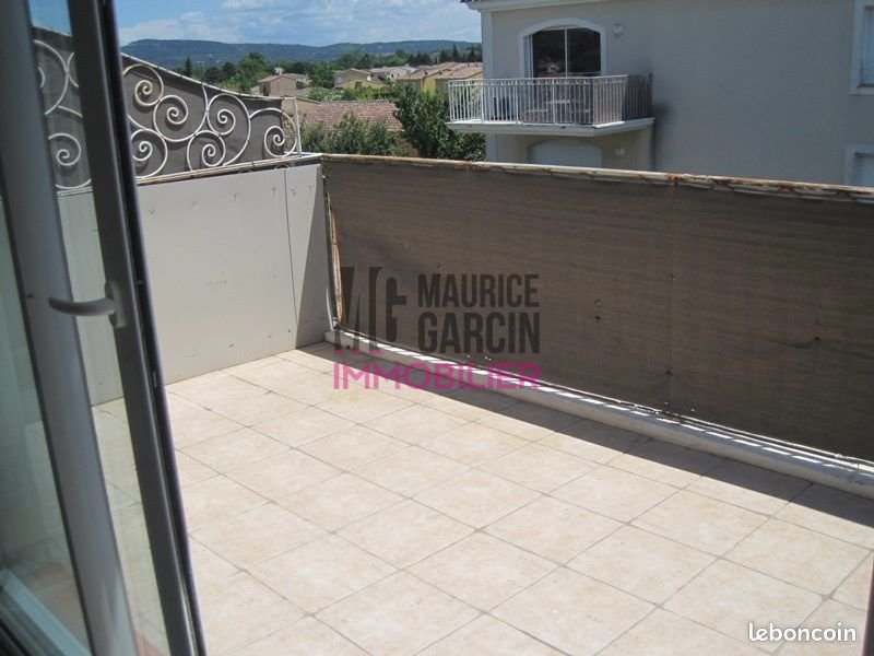 Appartement à louer, 57m², L'Isle-sur-la-Sorgue