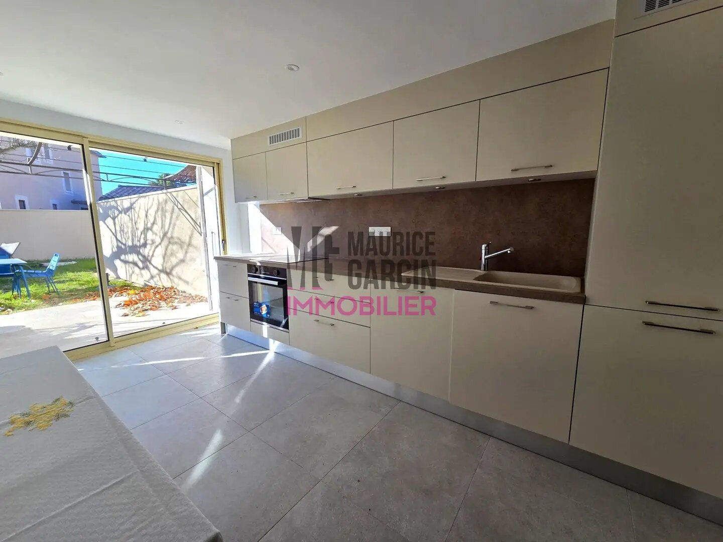 Maison à vendre, 136m², Saumane-de-Vaucluse
