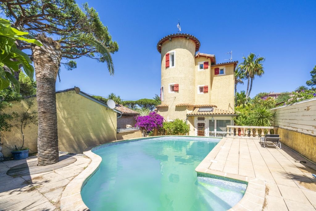 Maison à vendre, 270m², Cavalaire-sur-Mer