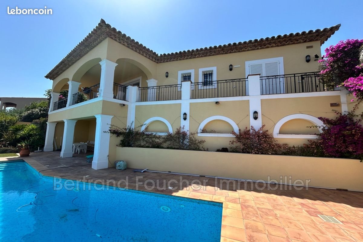 Maison à vendre, 207m², Cavalaire-sur-Mer
