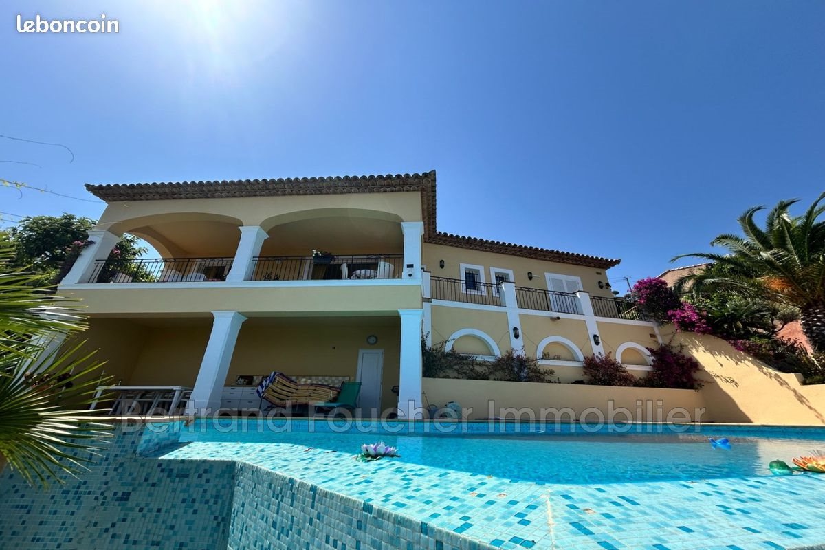 Maison à vendre, 207m², Cavalaire-sur-Mer
