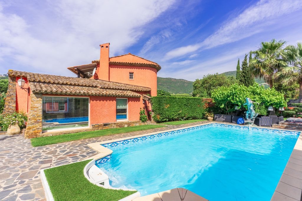 Maison à vendre, 250m², Cavalaire-sur-Mer