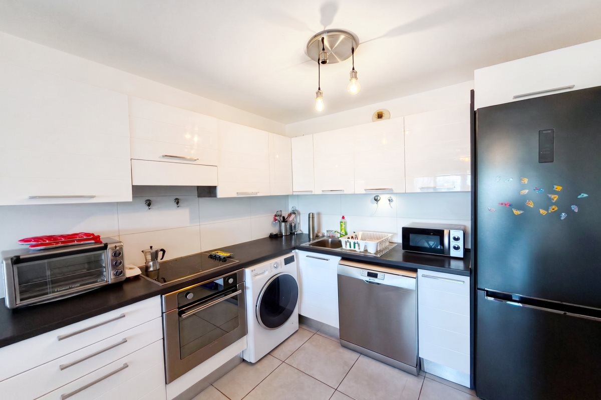 Appartement à louer, 63m², Antibes