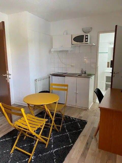 Appartement à louer, 19m², Antibes