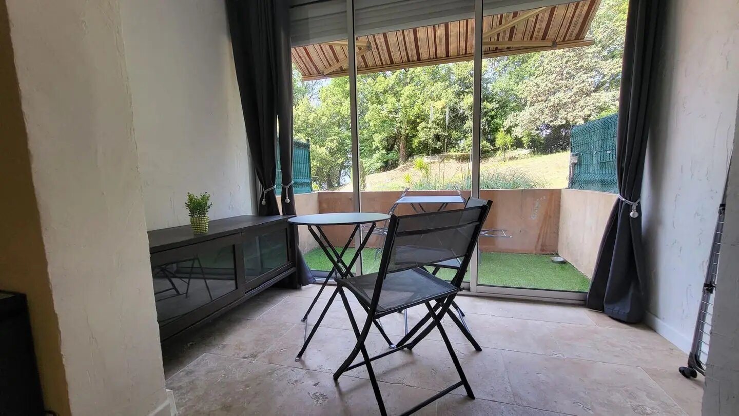 Appartement à louer, 23m², Grasse