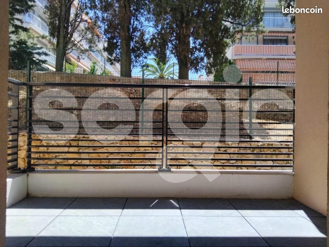 Appartement à louer, 38m², Vallauris