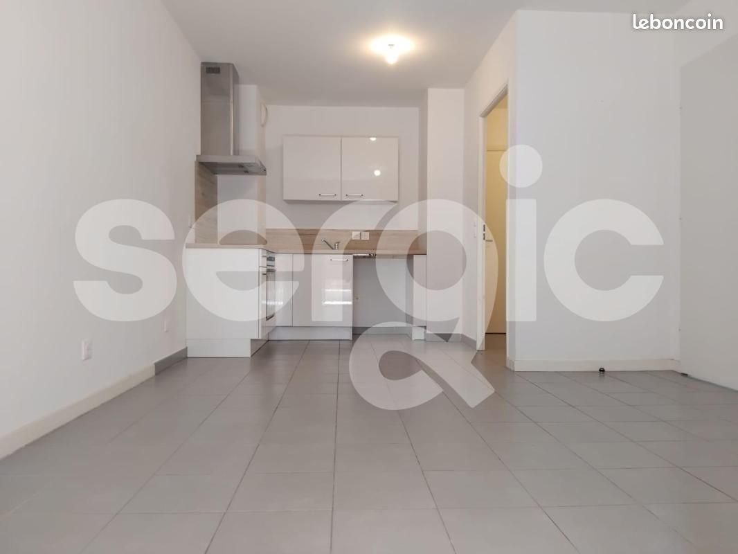 Appartement à louer, 38m², Vallauris