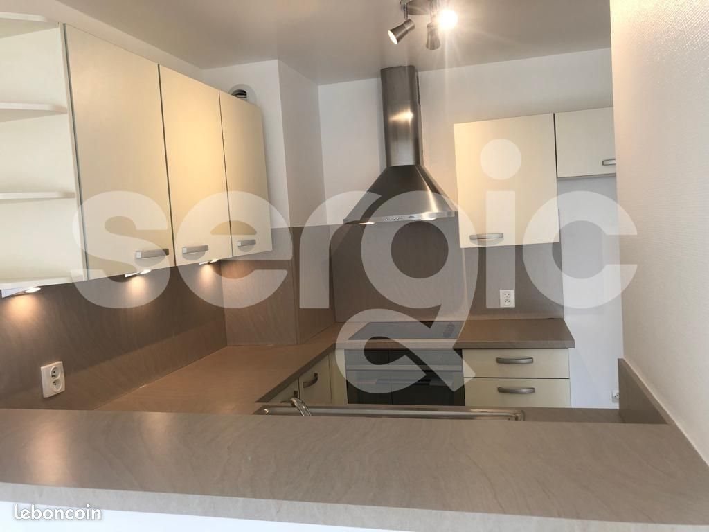 Appartement à louer, 41m², Viry-Châtillon