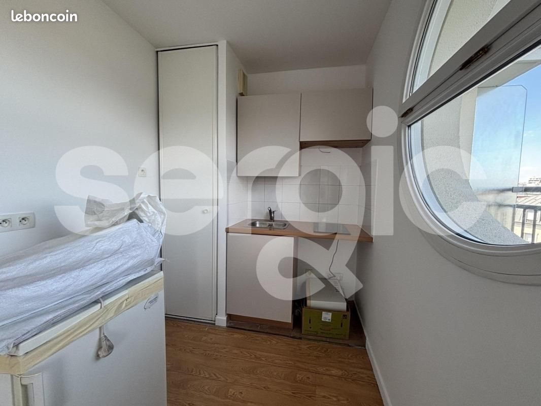 Appartement à louer, 28m², Issy-les-Moulineaux