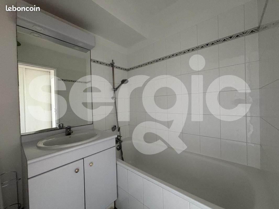 Appartement à louer, 28m², Issy-les-Moulineaux