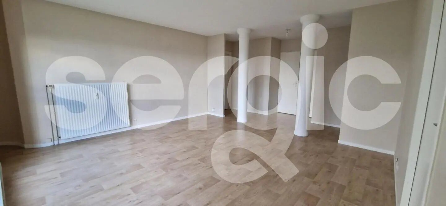 Appartement à louer, 73m², Cergy
