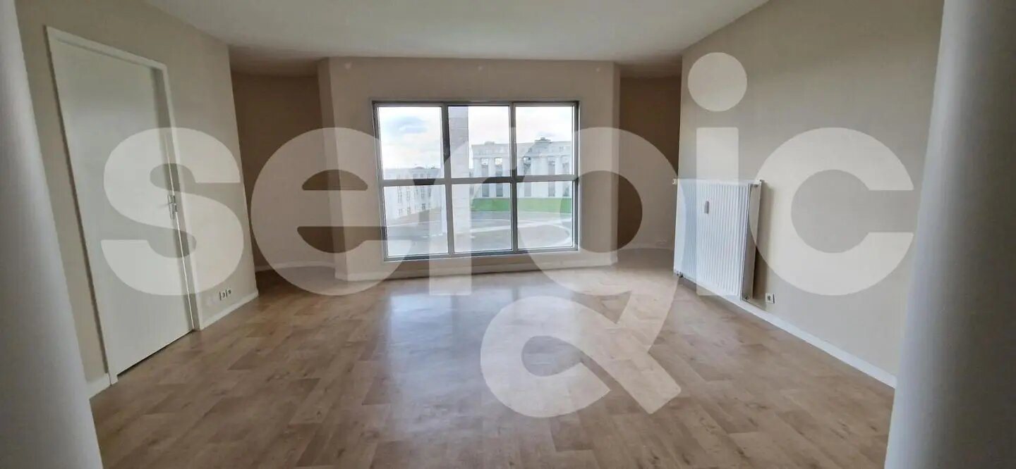 Appartement à louer, 73m², Cergy
