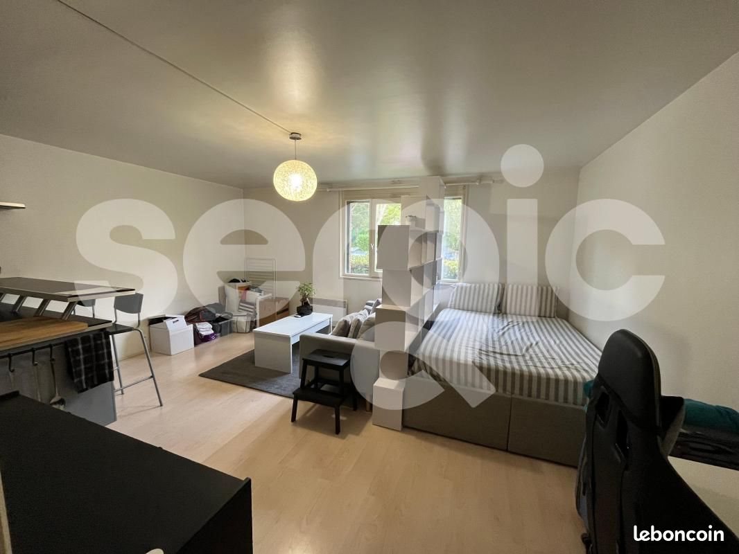 Appartement à louer, 32m², Cergy