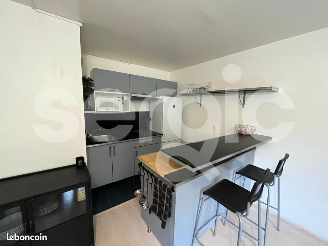 Appartement à louer, 32m², Cergy