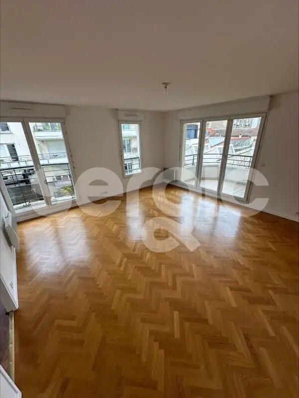 Appartement à louer, 82m², Suresnes