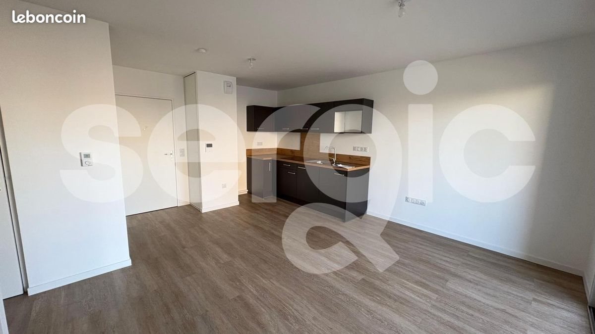 Appartement à louer, 39m², Avrillé