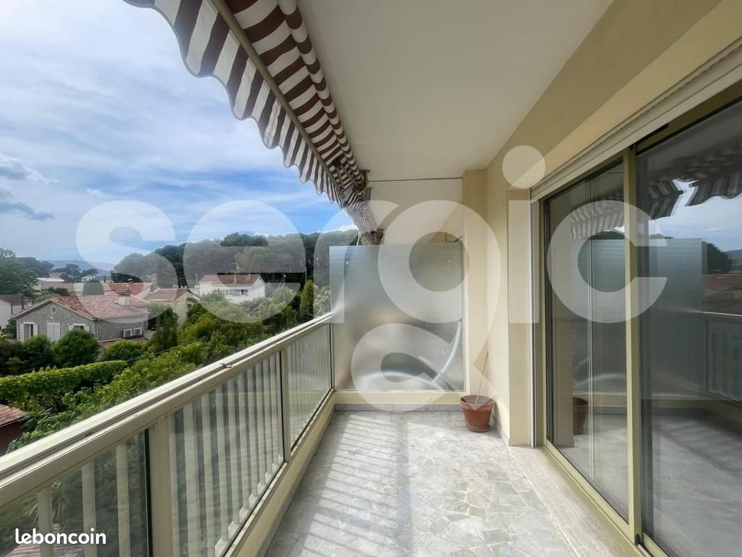 Appartement à louer, 59m², Le Cannet