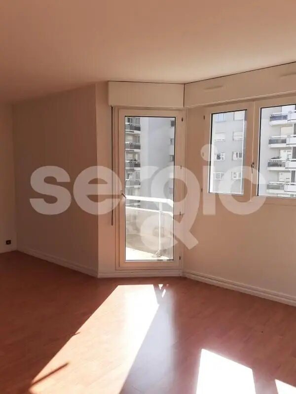 Appartement à louer, 47m², Courbevoie