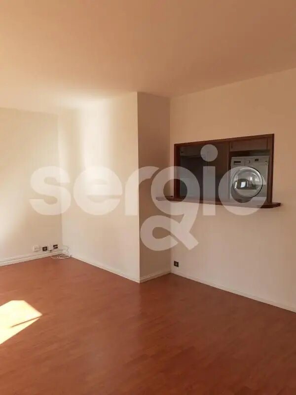 Appartement à louer, 47m², Courbevoie