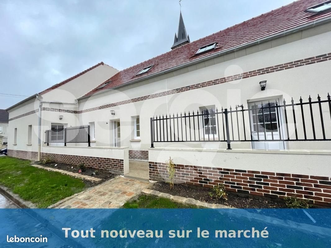 Maison à louer, 71m², Montmacq