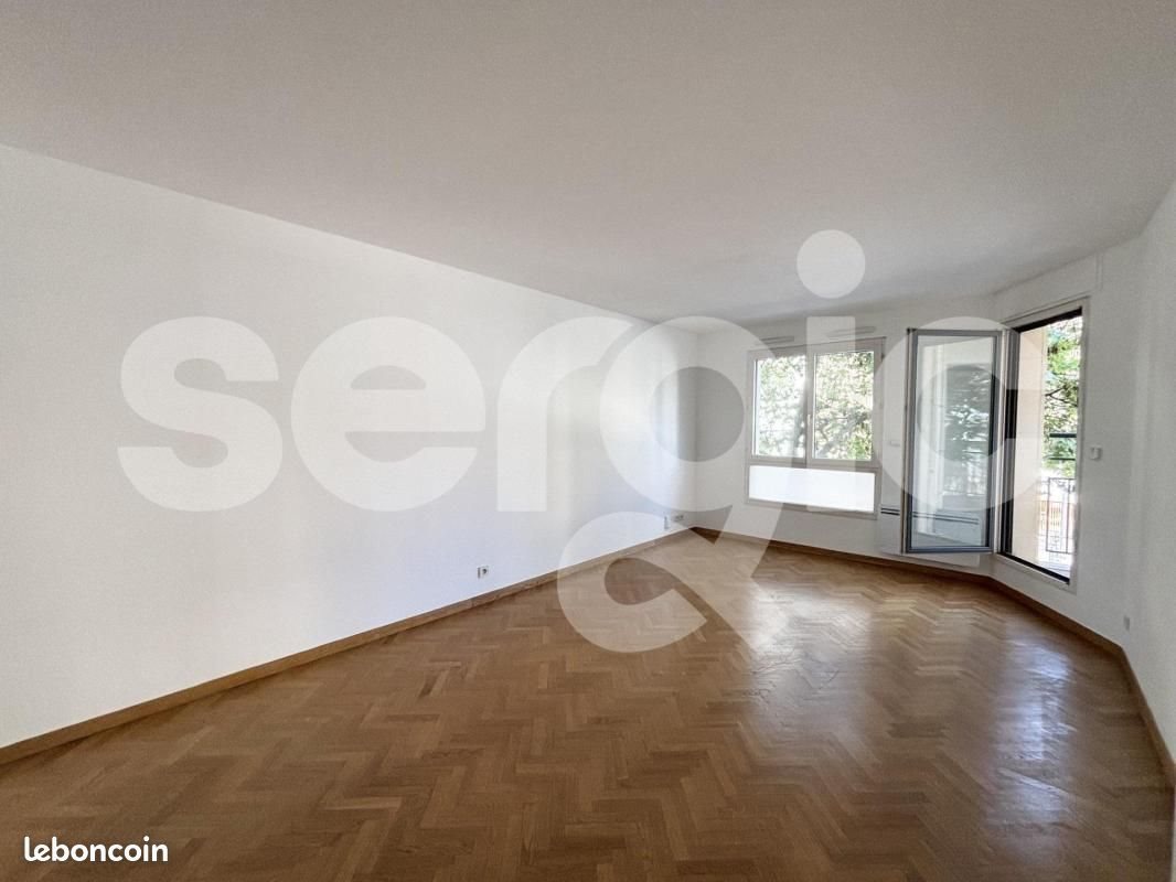 Appartement à louer, 47m², Issy-les-Moulineaux
