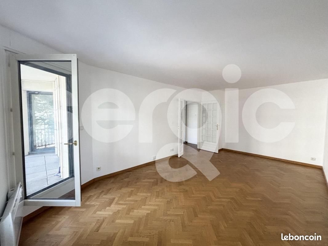 Appartement à louer, 47m², Issy-les-Moulineaux