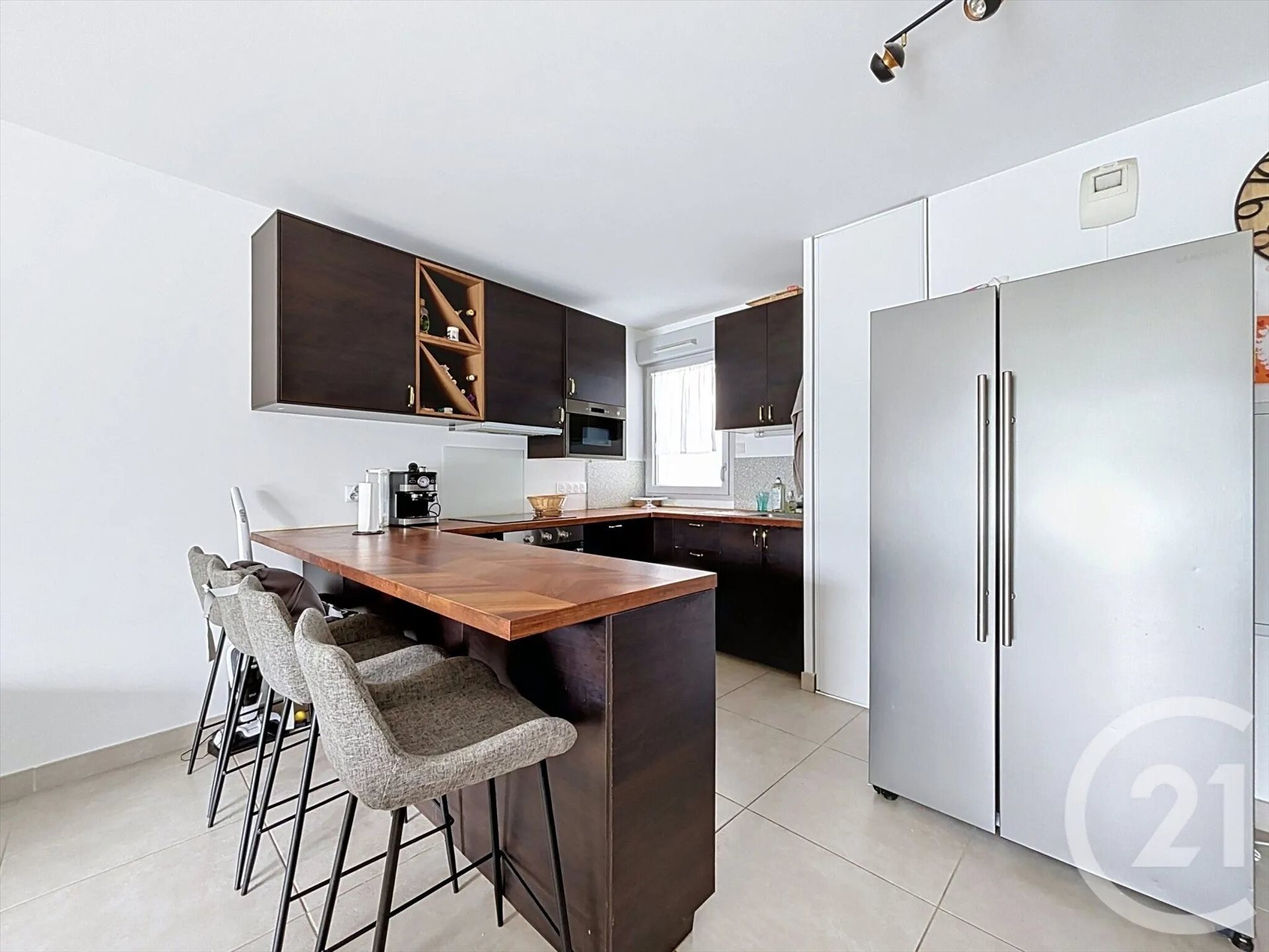 Appartement à louer, 69m², Marseille 8ème