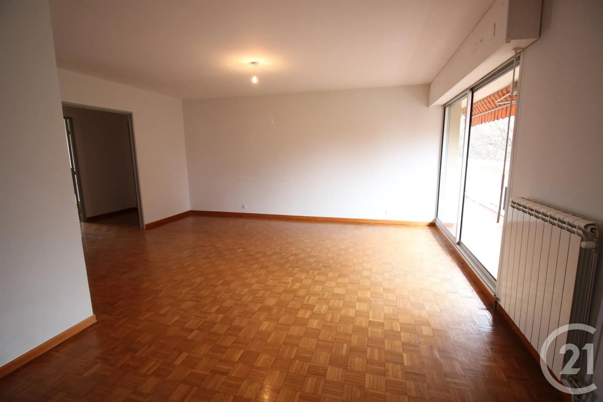Appartement à louer, 101m², Marseille 8ème