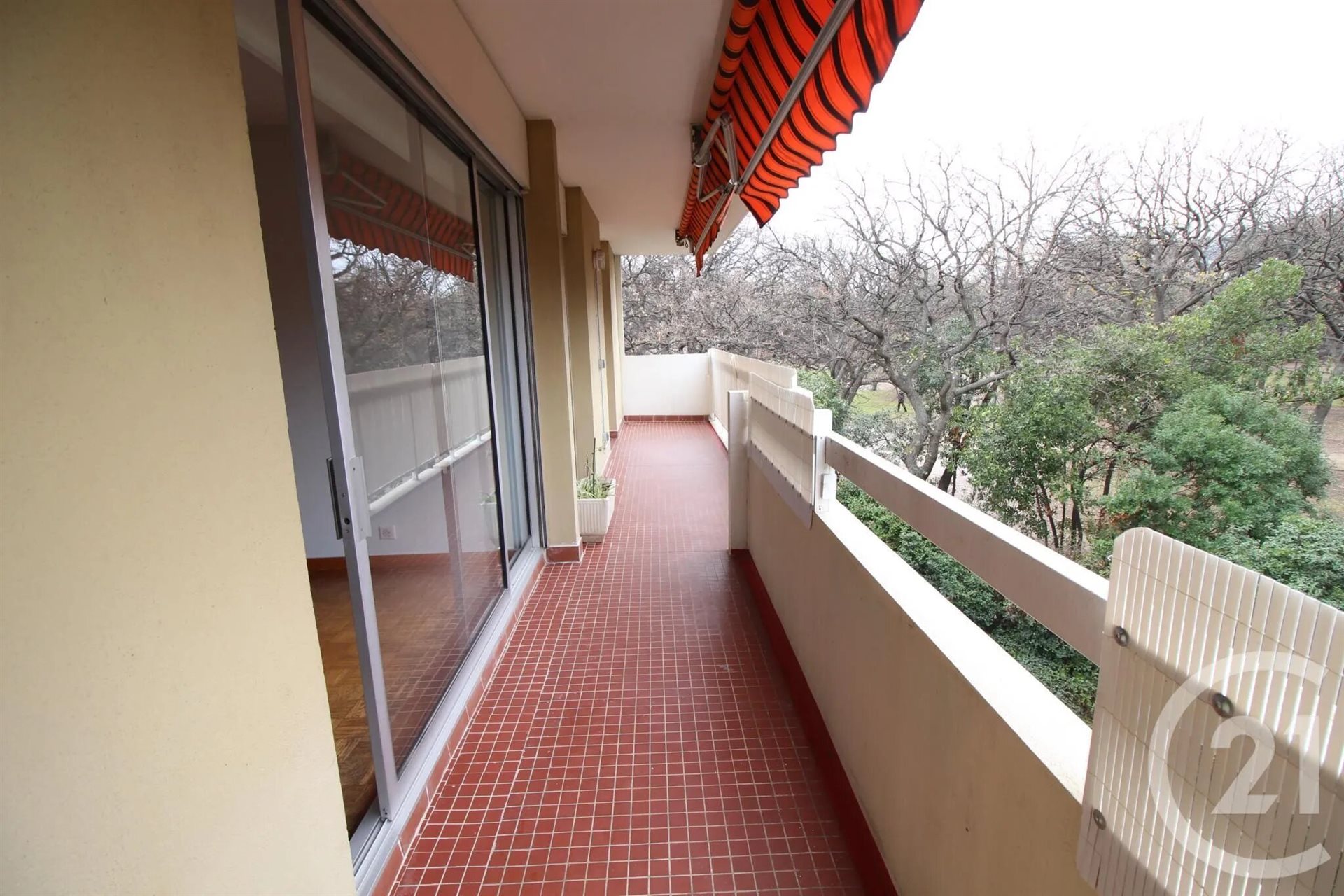Appartement à louer, 101m², Marseille 8ème