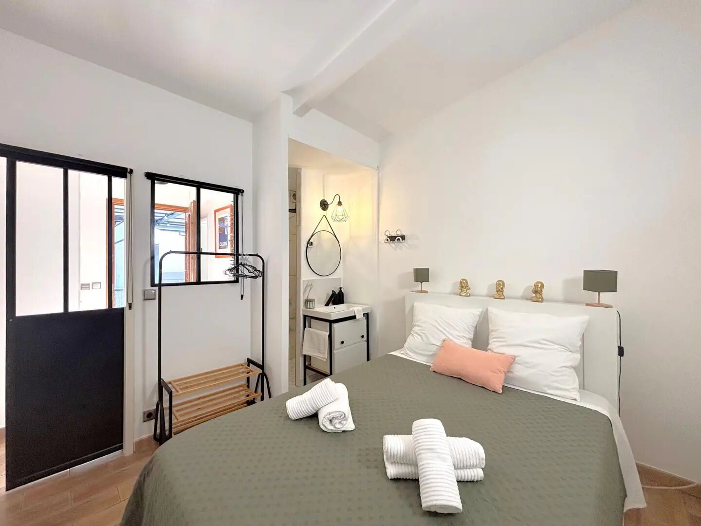 Appartement à louer, 28m², Cassis