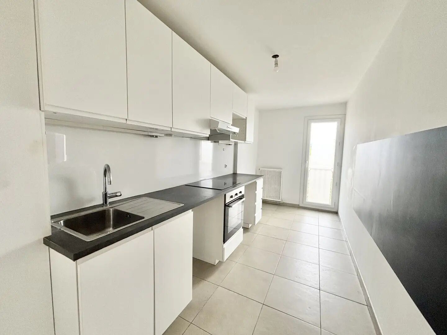 Appartement à louer, 82m², Cassis