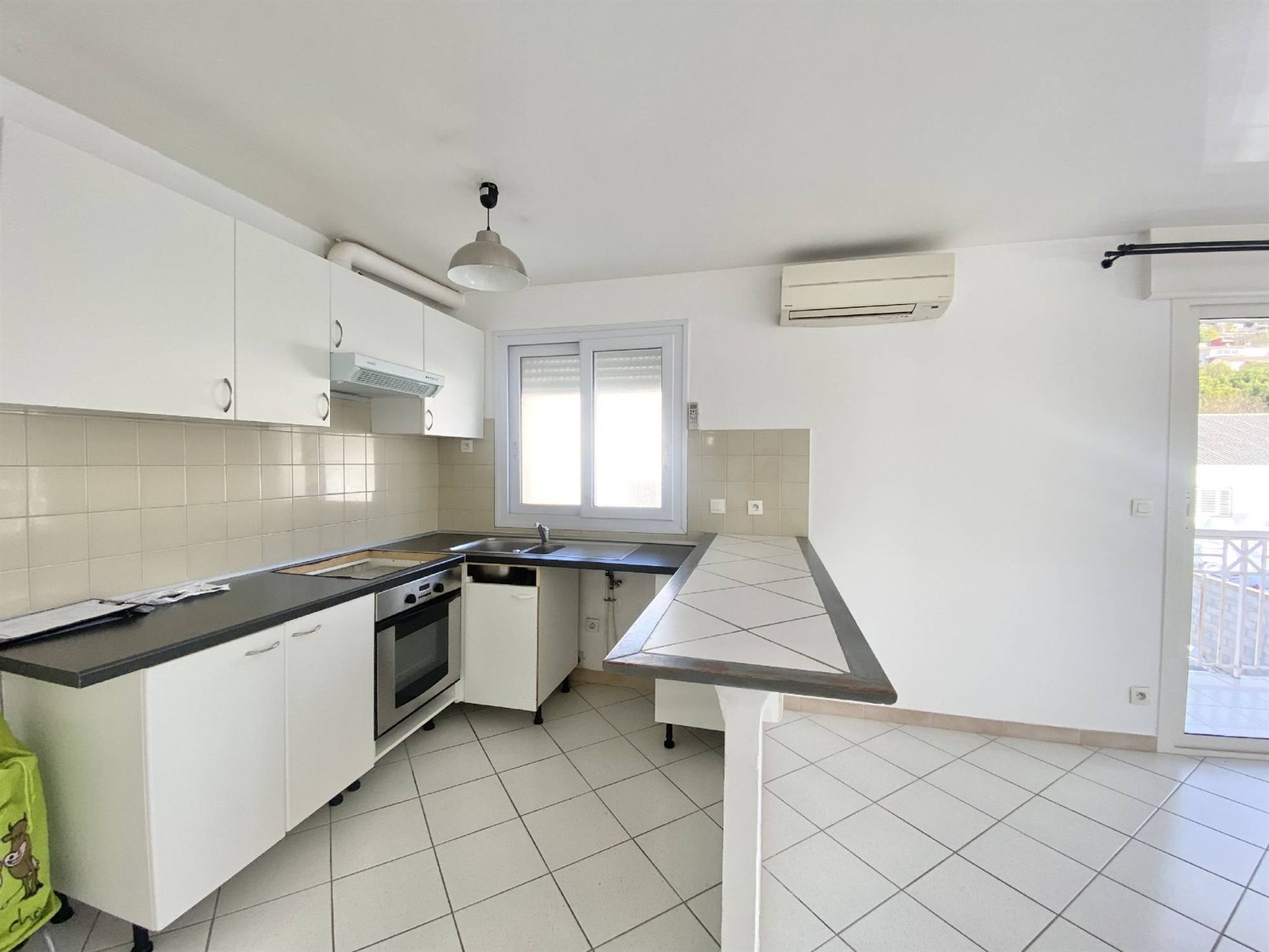 Appartement à louer, 65m², Carnoux-en-Provence